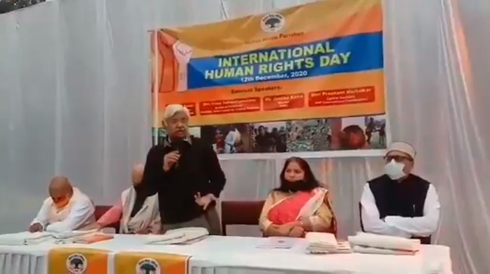 12 दिसम्बर 2020, विहिप कार्याध्यक्ष आलोक कुमार जी-जब एम एफ हुसैन को हिन्दू देवी देवताओं की नग्न तस्वीरें बनाने का अधिकार है तो शार्ली हेब्दो को एक हास्य कार्टून का क्यों नहीं? स्वतंत्रता या मानवता का अधिकार किसी अन्य को नहीं!